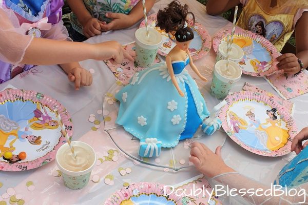 Prinzessinnenparty mit Prinzessinnenkuchen